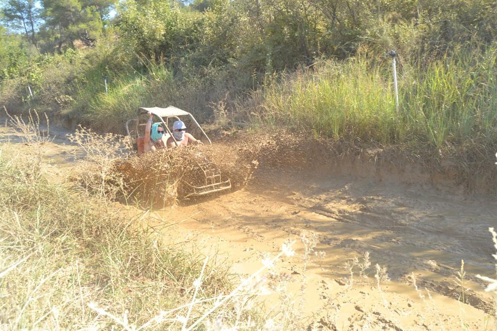 Buggy Safari + Monster + Rafting + Zipline (4'in 1)